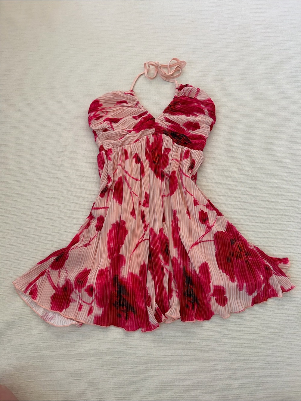 Soly Hux Pleated Floral Halter Mini Dress Pink Sweetheart Size Medium NWT BeS1